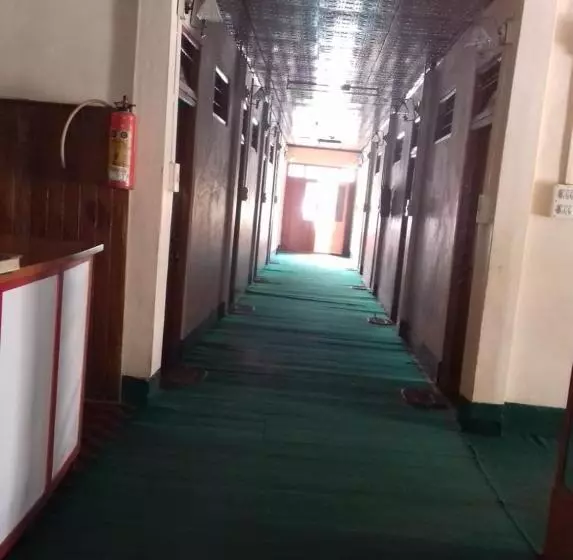 Vamoose Buddha Hotel Tawang