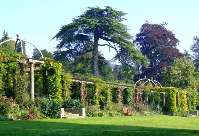 Hotelli West Dean College