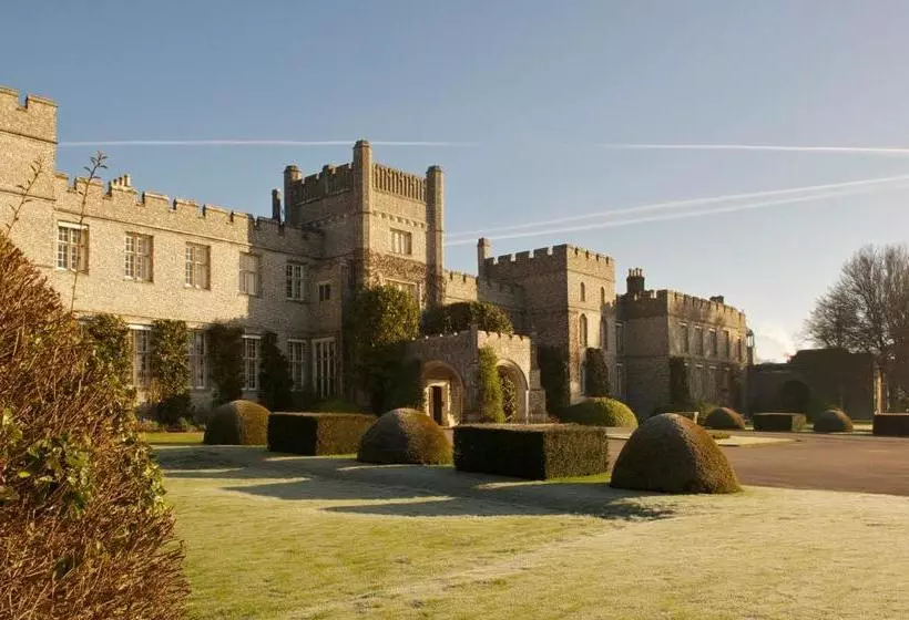 Hotelli West Dean College