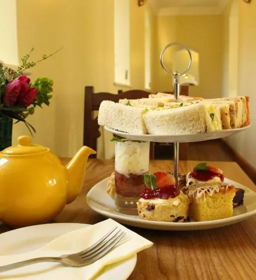 Hotelli West Dean College