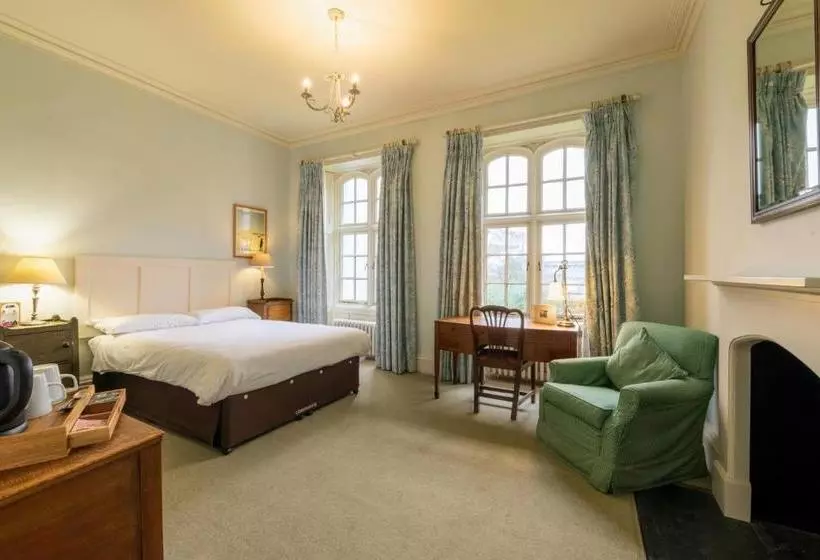 Hotelli West Dean College