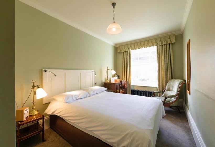 בית מלון כפרי West Dean College