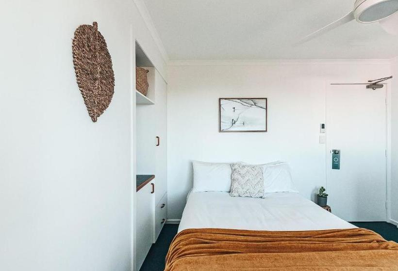 فندق على الطريق The Stella