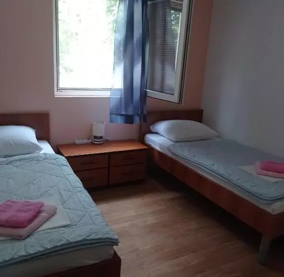 پانسیون Casa Del Pellegrino M&a   Ostojići