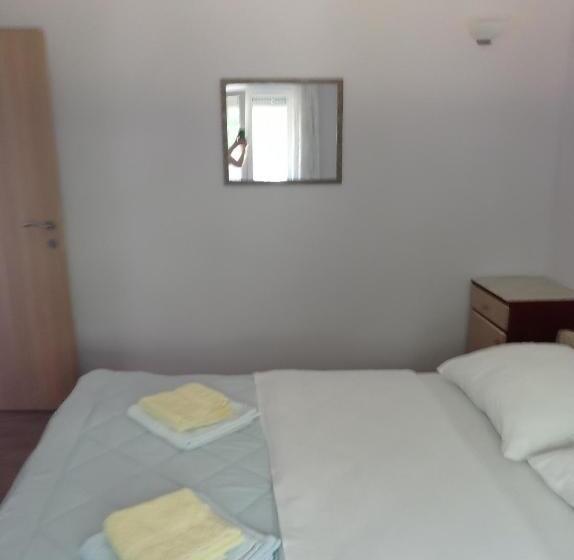 پانسیون Casa Del Pellegrino M&a   Ostojići