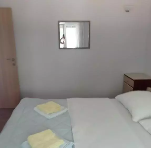 پانسیون Casa Del Pellegrino M&a   Ostojići