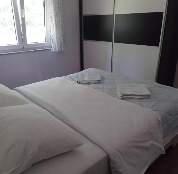 پانسیون Casa Del Pellegrino M&a   Ostojići