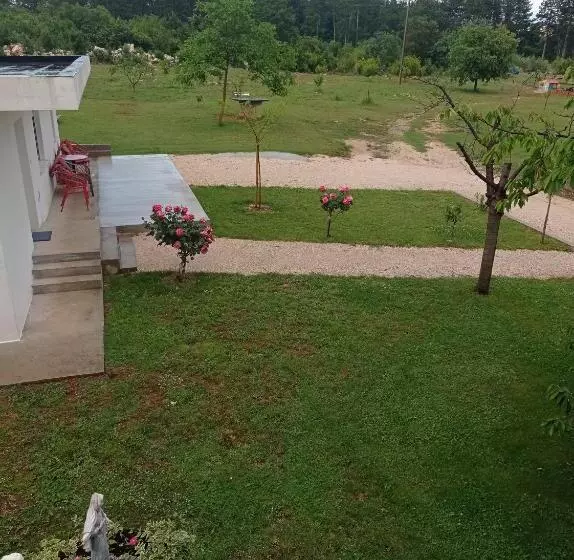 پانسیون Casa Del Pellegrino M&a   Ostojići