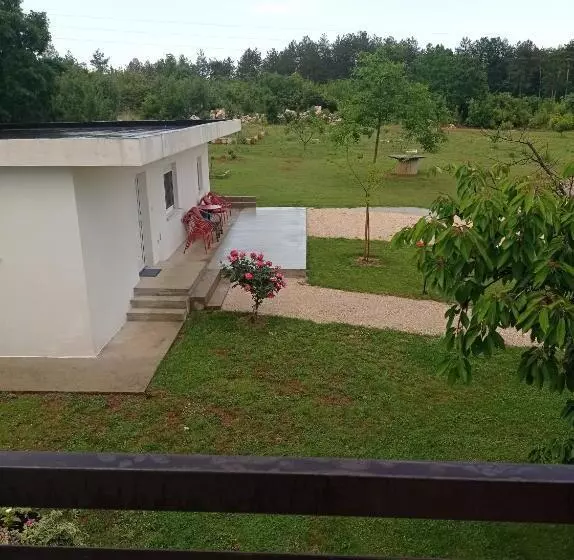 پانسیون Casa Del Pellegrino M&a   Ostojići