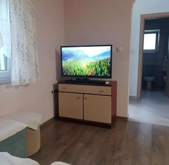 پانسیون Casa Del Pellegrino M&a   Ostojići