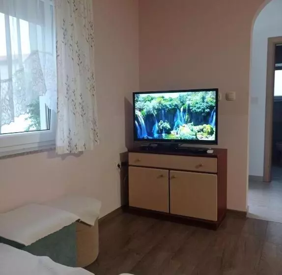 پانسیون Casa Del Pellegrino M&a   Ostojići