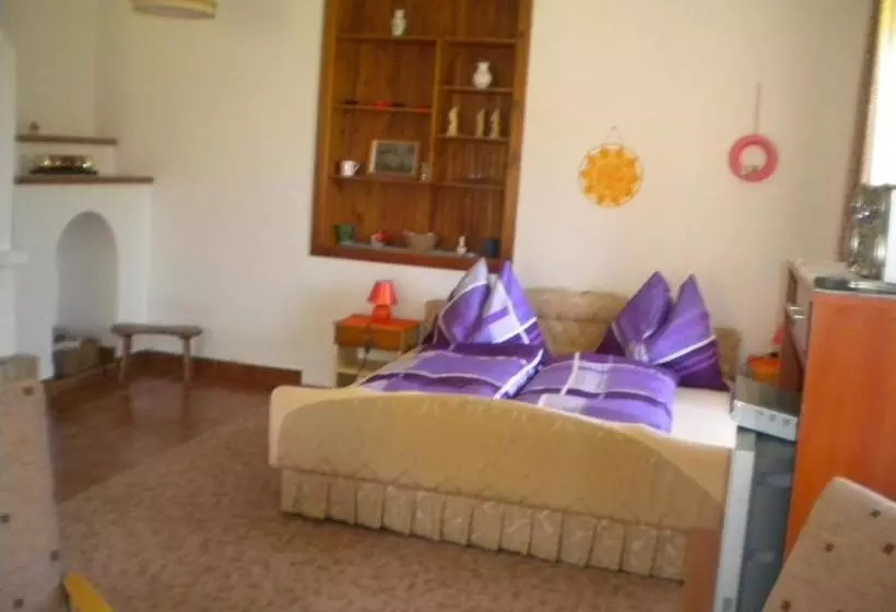 Majatalo Chalupa Tourov