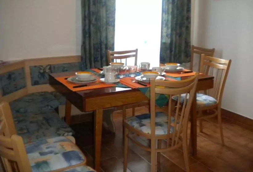 Majatalo Chalupa Tourov