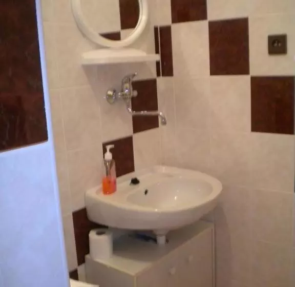 Majatalo Chalupa Tourov