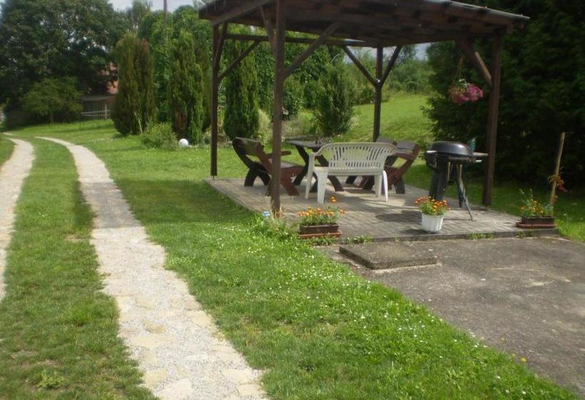 بنسيون Chalupa Tourov