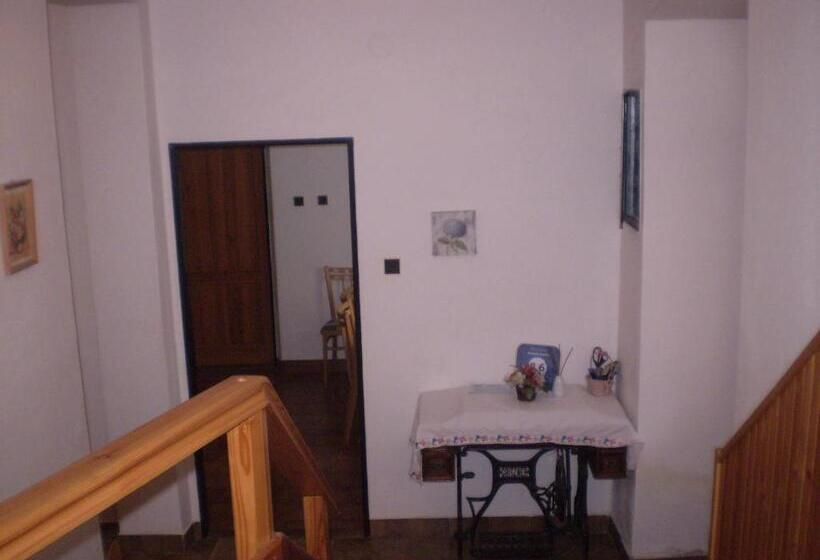 بنسيون Chalupa Tourov