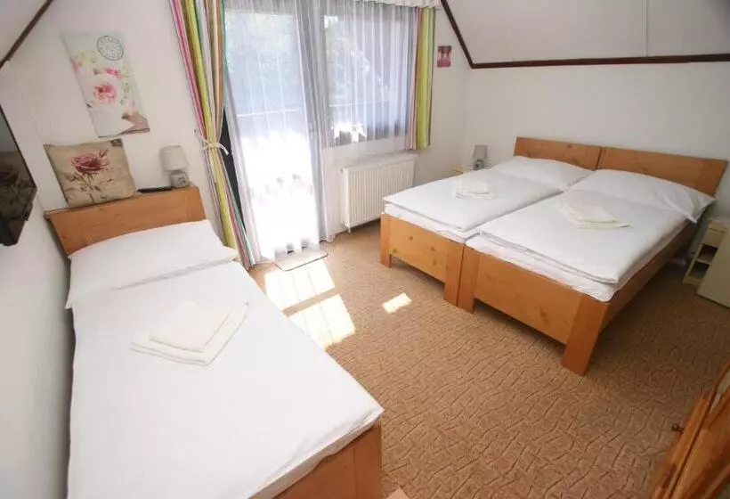 Majatalo Farma Basarovi