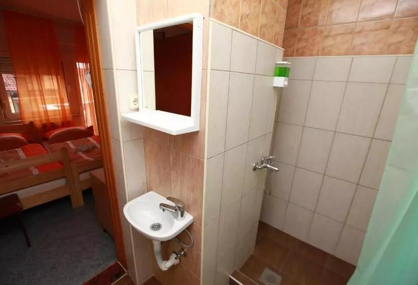 پانسیون Hostel Cuba