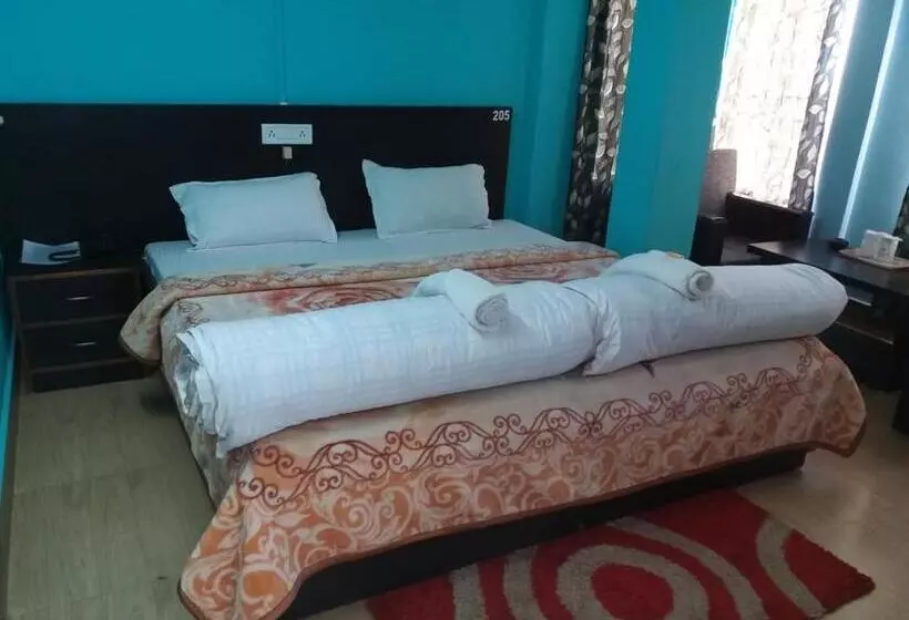 Vamoose Buddha Hotel Tawang
