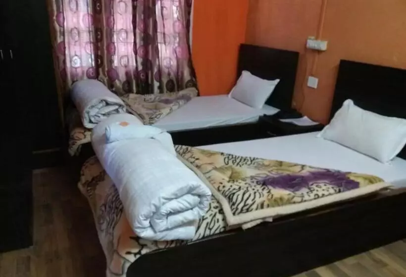 Vamoose Buddha Hotel Tawang