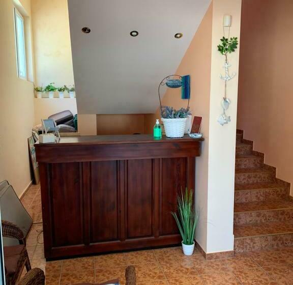 בית מלון כפרי Sea Square