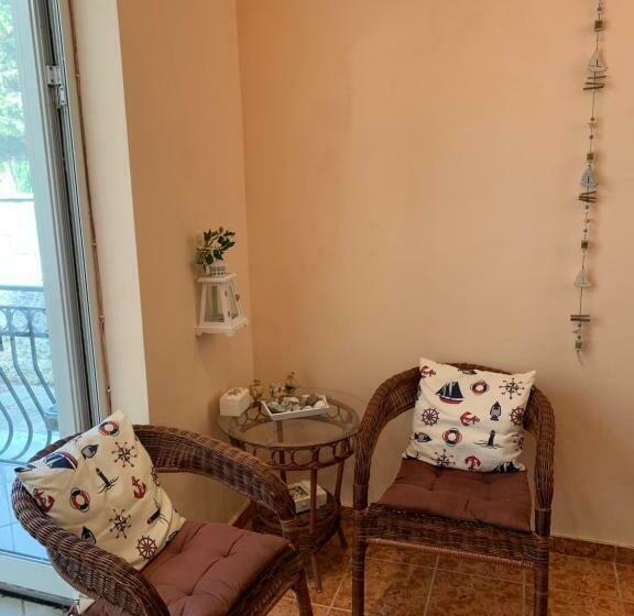 בית מלון כפרי Sea Square