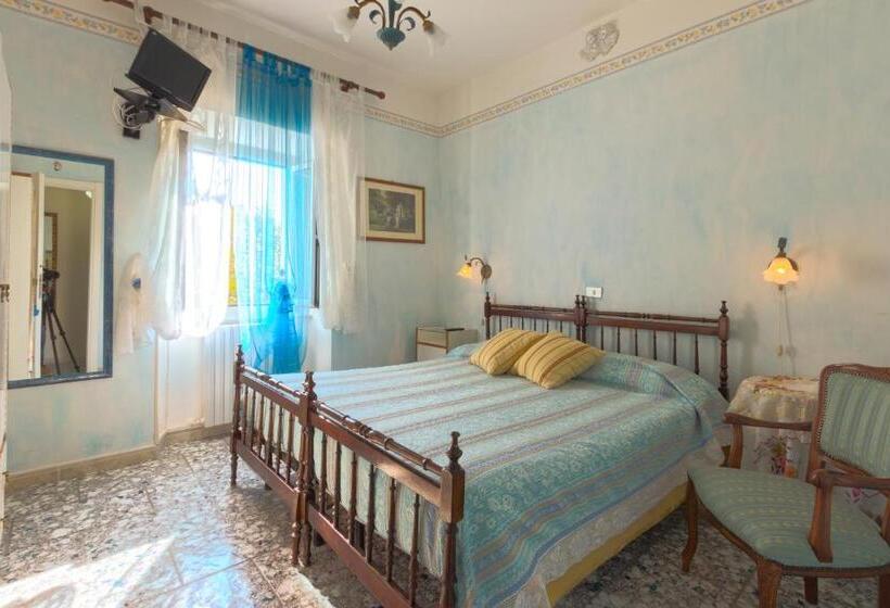 פנסיון Camere Alisa