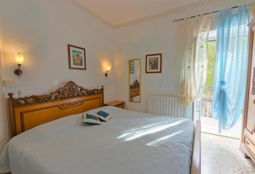 פנסיון Camere Alisa