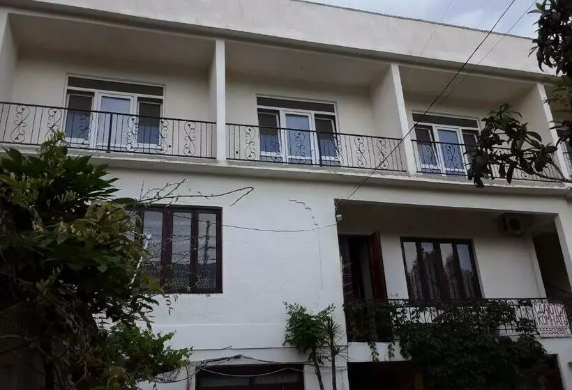 پانسیون Guest House Buche On Agmashenebeli 219