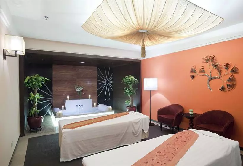 בית מלון כפרי Crowne Plaza Zhongshan Xiaolan