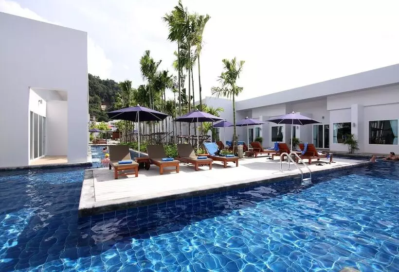 Hotel Blu Pine Villa & Pool Access