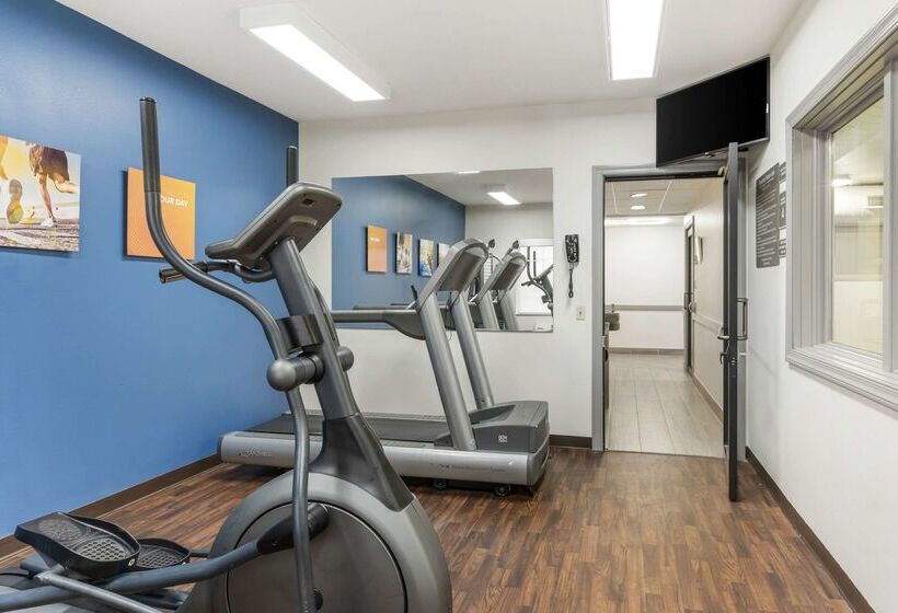 호텔 Comfort Suites