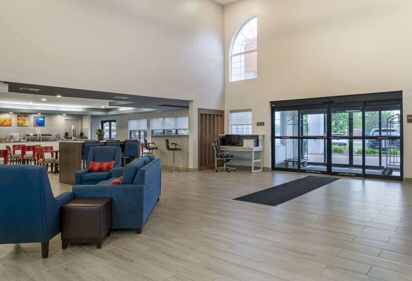 호텔 Comfort Suites