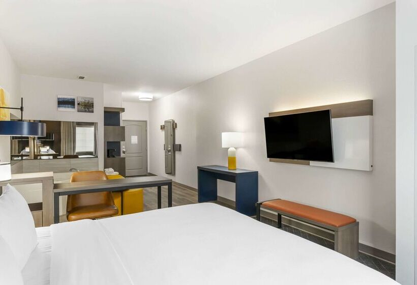 호텔 Comfort Suites