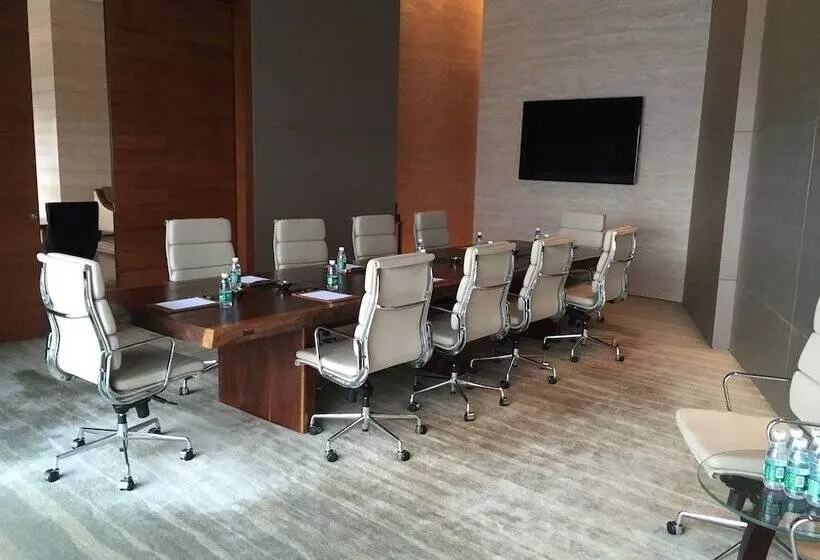 בית מלון כפרי Grand Hyatt Shenzhen