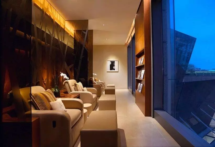 בית מלון כפרי Grand Hyatt Shenzhen