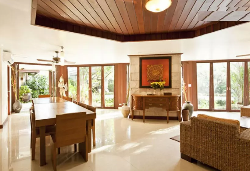 호텔 Himmaphan Phuket