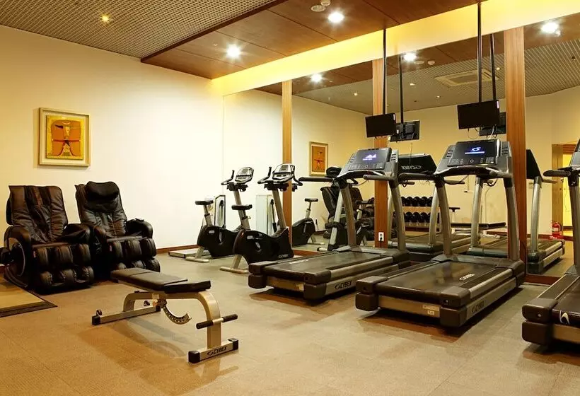 בית מלון כפרי Ibis Ambassador Suwon