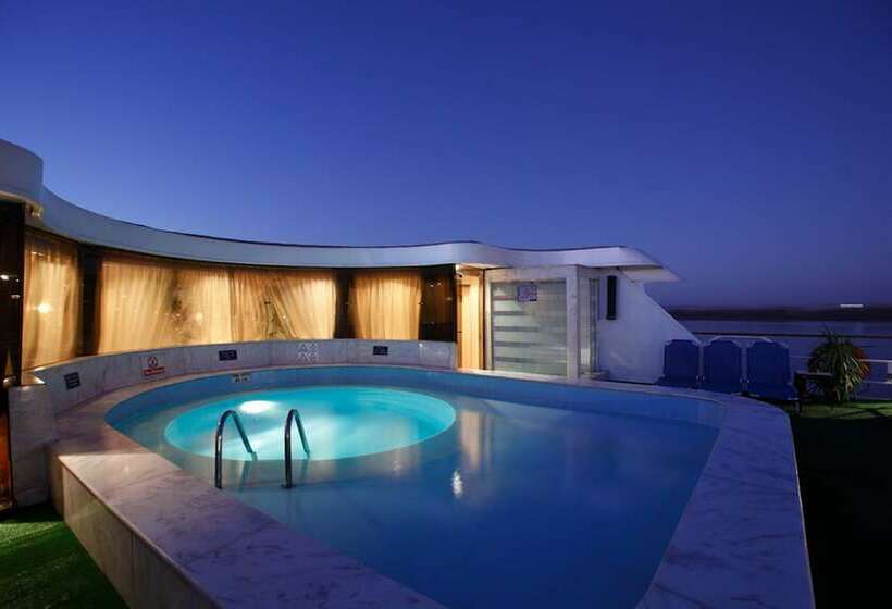 هتل Jaz Imperial Nile Imperial Cruise   Every Thursday From Luxor  Aswan  Luxor For 07 Nights