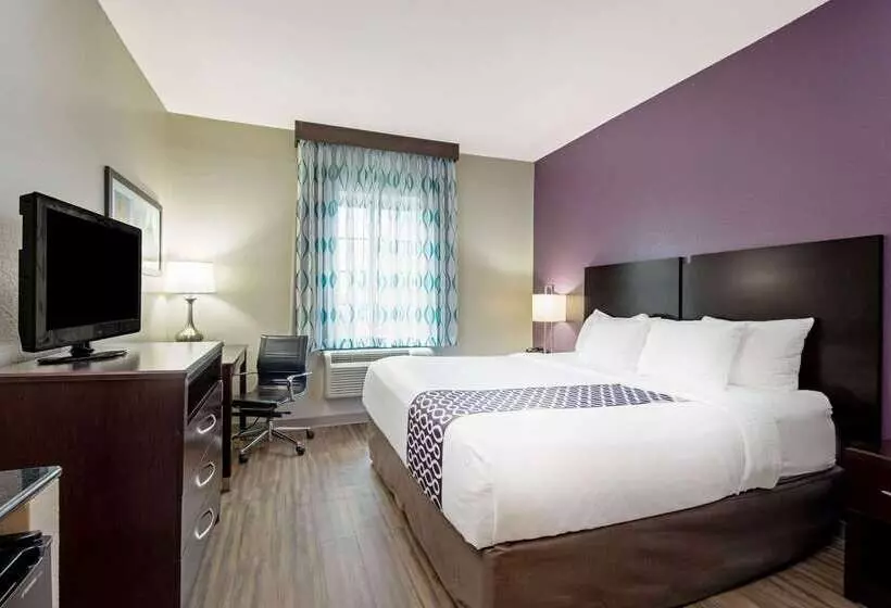 هتل La Quinta By Wyndham New Cumberland   Harrisburg