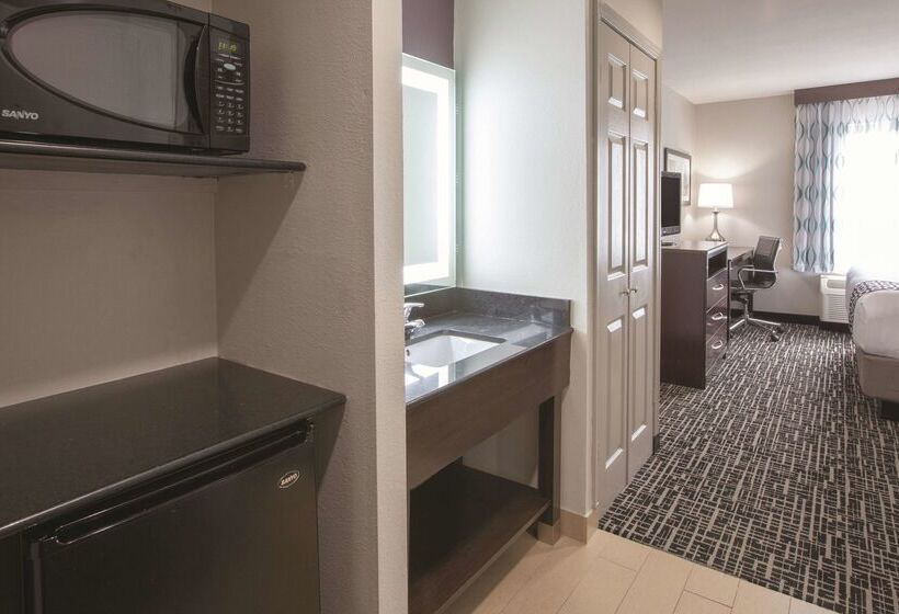 בית מלון כפרי La Quinta By Wyndham New Cumberland   Harrisburg