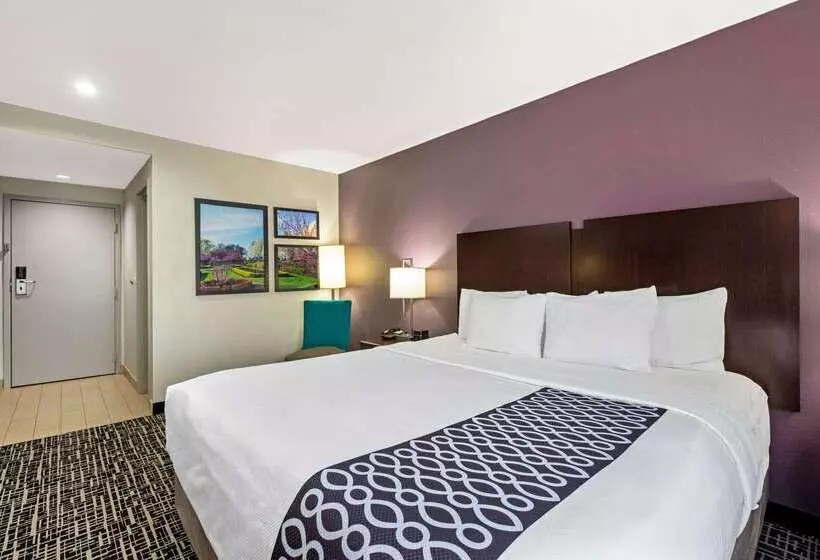 هتل La Quinta By Wyndham New Cumberland   Harrisburg