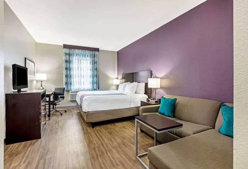 هتل La Quinta By Wyndham New Cumberland   Harrisburg