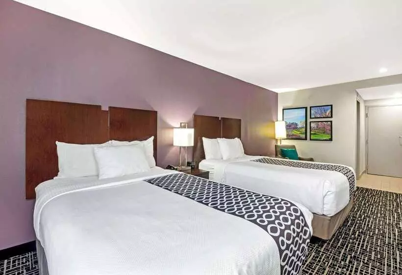 هتل La Quinta By Wyndham New Cumberland   Harrisburg