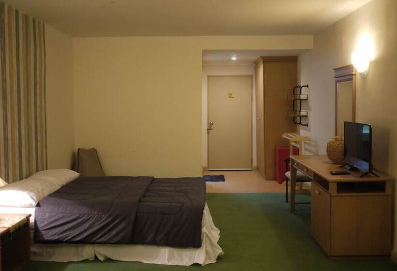 בית מלון כפרי Milford Paradise  No.200