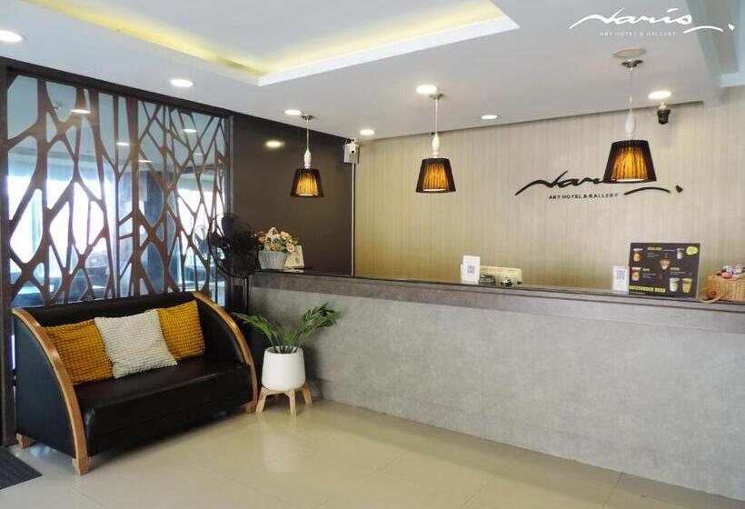 Hotel Naris Art