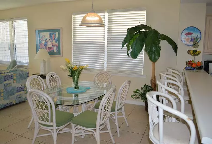 호텔 Resortquest Rentals At Summerwind Resorts