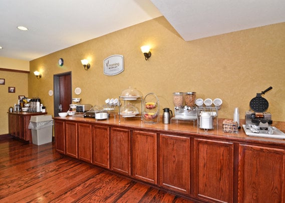 Motel 6 Park City KS