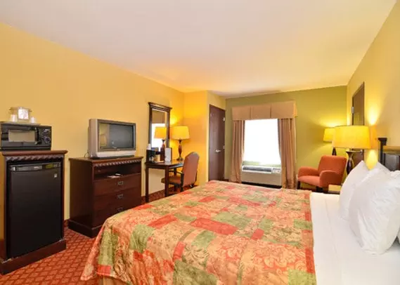 Motel 6 Park City KS