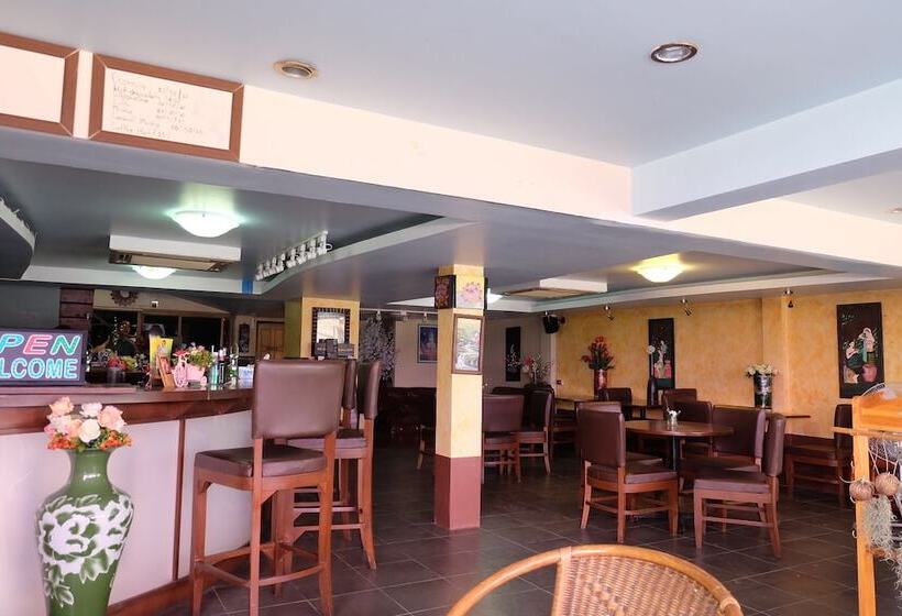 Отель Starbright Court   Hostel